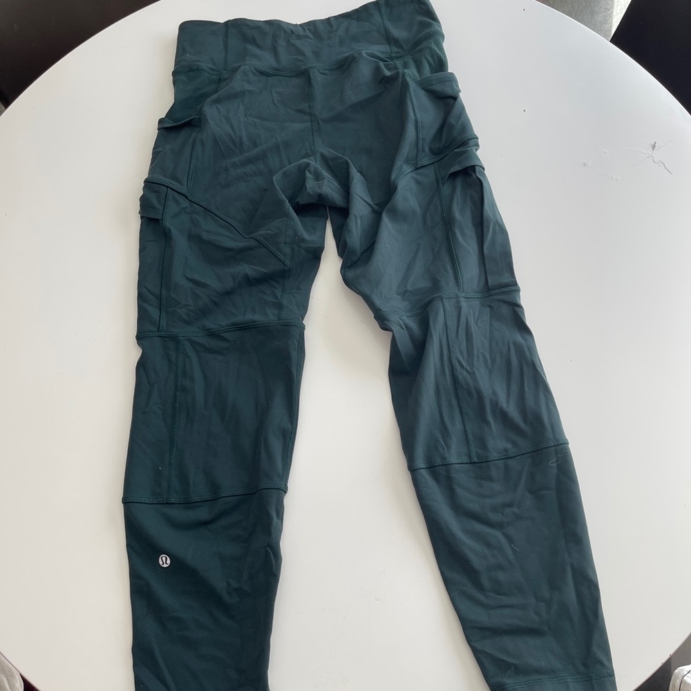 Lululemon multi pocket pants size 6 - Picture 2 of 3